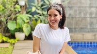 Aku juga terbuka aku bilang aku punya pacar, tapi hubungan itu dengan siapa, itu antara kita berdua saja, ujar Mawar de Jongh. (Foto: dok Instagram)