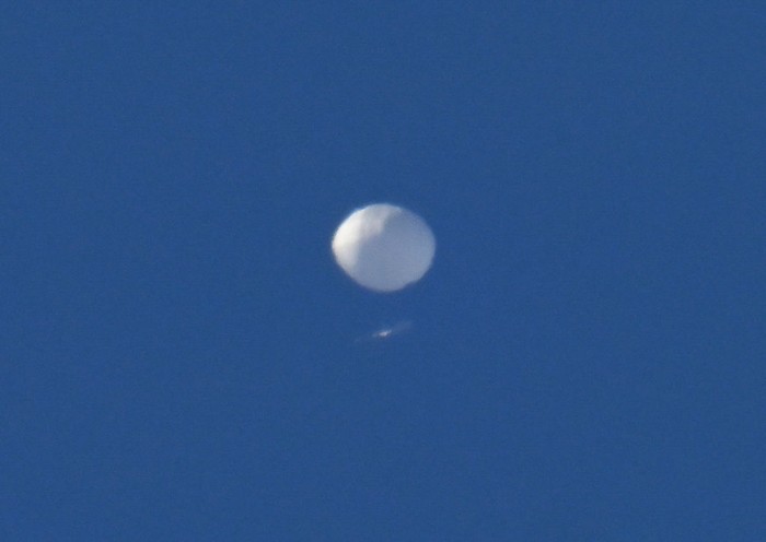 Pancarian balon mata-mata China