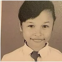 Wajah Tasya Rosmala dulu dan saat ini ternyata tak jauh berbeda. Hanya saja dulu penampilannya masih polos tanpa makeup. Kini setelah mengenal makeup penampilan Tasya pun jadi makin menawan. Foto: Instagram/@tasya_ratu_gopo