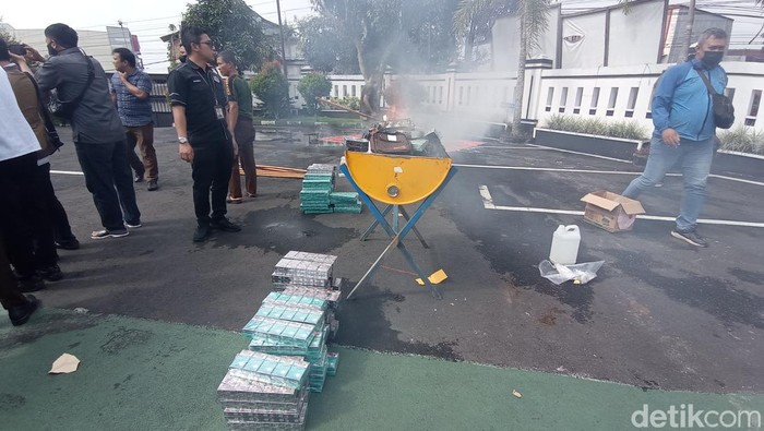 Pemusnahan barang bukti narkoba di Kejari Kota Tasikmalaya