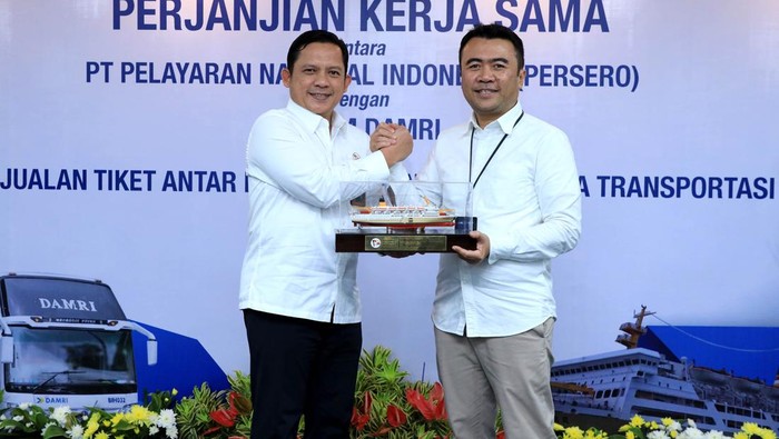 Perluas Layanan Antarmoda untuk Mudahkan Penumpang Pelni bersama Damri bekerja sama memudahkan dan memperluas layanan pada penumpang dari kedua belah pihak agar memperluas jangkauan.