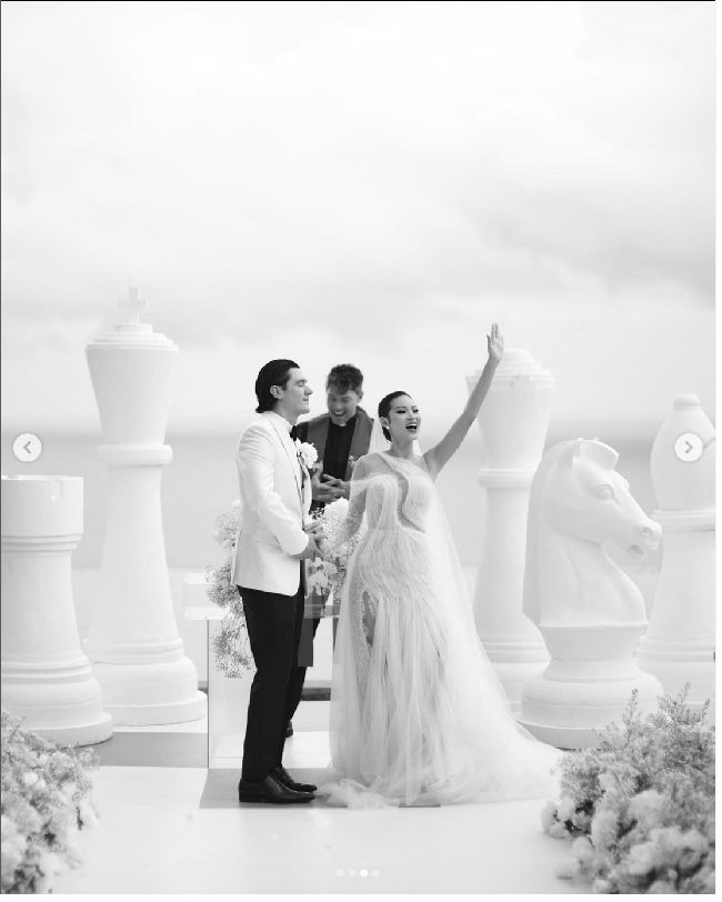 Pernikahan Patricia Gouw dan kekasihnya Daniel B. Bertoli atau Dan Bertoli mengejutkan penggemarnya. Sebab selama ini wanita yang akrab disapa Pat Gouw itu jarang mengekspos kekasihnya di media sosial. Foto: Dok. Instagram @ patriciagouw