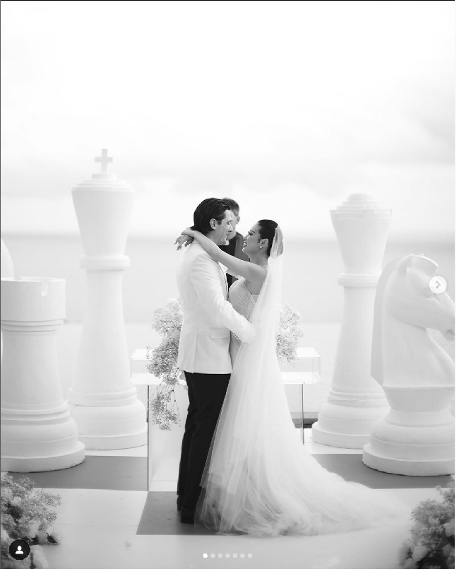 Patricia Gouw mengunggah momen pernikahannya di Bali ini ke akun Instagramnya. ...and Ill say I do for the rest of my life. From this moment on... to forever., tulisnya dengan menambahkan tagar #DanPatgo. Foto: Dok. Instagram @ patriciagouw