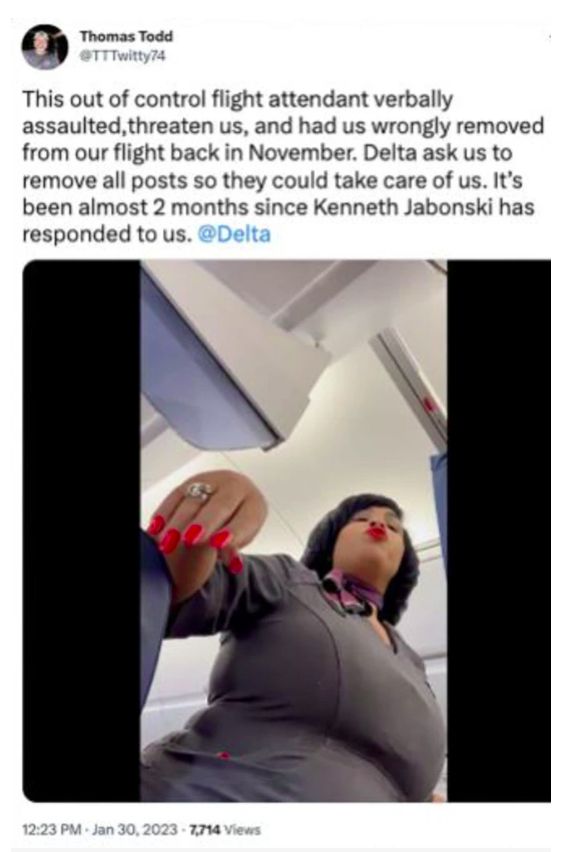 Pramugari Delta cekcok dengan penumpang
