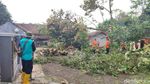 Dahsyatnya Angin Puting Beliung di Ciamis Sebabkan 33 Rumah Rusak