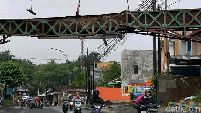 talang air di jalan jupri kota malang dibongkar