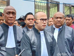 Divonis Bebas, Eks Ketua DPRD Pertimbangkan Tuntut Balik Pelapor
