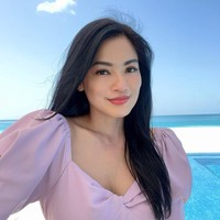 Setelah menikah dengan Christian Sugiono Titi Kamal telah dikaruniai 2 orang putra. Meski sudah menjadi ibu dan berusia 41 tahun namun penampilan Titi selalu banjir pujian dan disebut awet muda. Foto: Instagram @titi_kamall