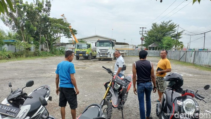 Warga Ngampel Bojonegoro kembali hadang truk milik vendor Pertamina