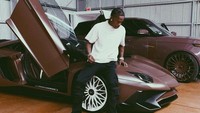 Travis Scott juga pernah menyewa mobil Lamborghini Aventador yang akhirnya mengalami kecelakaan. Foto: Twitter