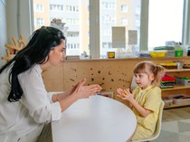 Video: Cara Identifikasi Keterlambatan Bicara pada Anak