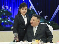 8 Penampilan Putri Kim Jong Un yang Mewah dan Berisi, Bikin Kesal Warga Korut