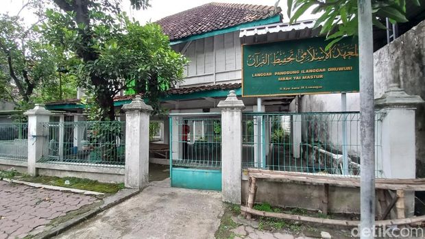 Langgar Dhuwur Lamongan