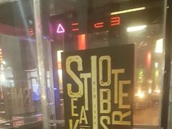 Deretan Logo Bikin Geleng-geleng, Mungkin Gegara Pakai Harga Teman