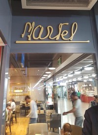 Logo yang bikin geleng-geleng