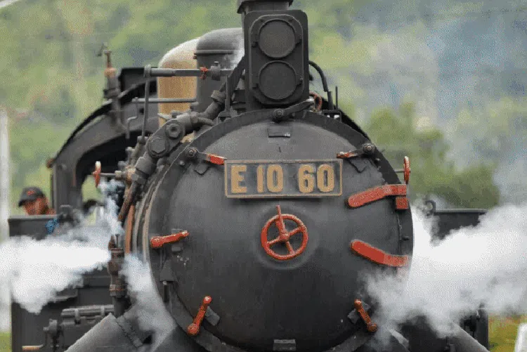 Mak Itam, Lokomotif Tertua RI yang Kini Bangun dari Tidur Panjang