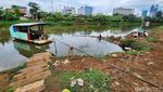 Masih Ada Lho Perahu Eretan di Pusat Jakarta