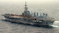 Sao Paolo ini memiliki berat 32.800 ton. Itu menjadikannya kapal terbesar di Angkatan Laut Brasil, tetapi masih kecil dibandingkan kapal induk modern lainnya. Sebagai perbandingan, USS Gerald R Ford, kapal induk terbesar di dunia, memiliki muatan 100.000 ton. Foto: ANNA ZIEMINSKI/AFP via Getty Images