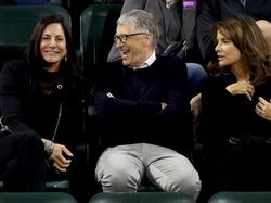 Kemesraan Bill Gates dan Pacarnya yang Kaya dan Dermawan
