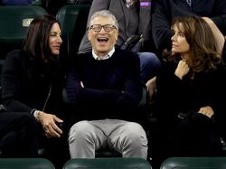 Kemesraan Bill Gates dan Pacarnya yang Kaya dan Dermawan
