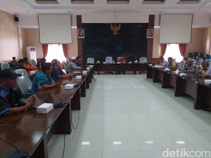 Perwakilan Paguyuban Kereta Wisata Magelang beraudiensi dengan DPRD Kabupaten Magelang, Kamis (9/2/2023).