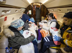 Erdogan dan Istri Selamatkan 16 Bayi Korban Gempa Turki-Suriah Pakai Jet Pribadi