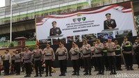 Apel tersebut juga diikuti sejumlah penting Polri mulai dari Kadivhubinter Polri Irjen Krishna Murti, Kapusdokkes Polri Irjen Asep Hendradiana, hingga Karo Penmpas Divisi Humas Polri Brigjen Ahmad Ramadhan. Tim satgas kemanusiaan Polri ini nantinya akan bergabung dengan tim Basarnas dan BNPB untuk segera dikirim ke Turki.