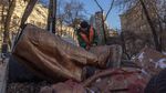 Monumen Pilot Era Soviet di Kyiv Dibongkar Gegara Invasi Rusia