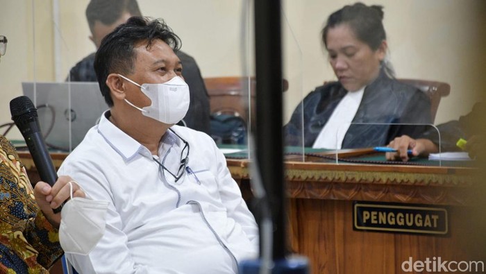 Rektor Universitas Riau periode 2014-2022, Prof Aras Mulyadi