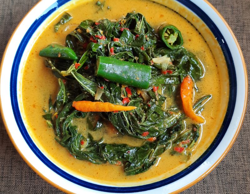 Resep Daun SIngkong Santan Pedas