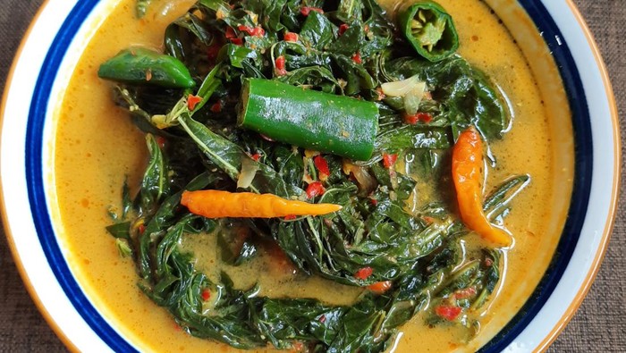 Resep Daun SIngkong Santan Pedas