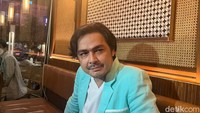 Pelantun lagu 9 Bahan Pokok itu mengatakan, persahabatannya dengan Titi DJ, memang sedekat itu. Ia mengaku sangat nyambung dengan Titi DJ. Foto: westi/detikHOT
