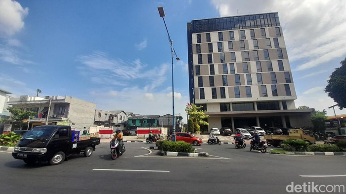 U-turn di Jalan Kembangan Raya, Jakbar. (Ilham/detikcom)