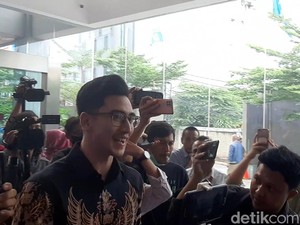Terjun ke Politik, Verrell Bramasta Dicolek Presiden Jokowi