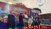 Kegiatan yang merupakan partisipasi dan kerjasama antara orang tua murid kelas XI dan pihak sekolah. Dihadiri dan dibuka oleh Wakil Kepala Bidang Akademik BPS Labschool YP UNJ Bapak Dr. M. Fakhrudin , M.Si, Kepala SMP Labschool Jakarta, Bapak Drs. Asdi Wiharto beserta jajarannya. Foto: Doc. SMP Labschool Jakarta