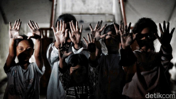 Ancaman Kesehatan Warga Marunda di Balik Debu Batu Bara