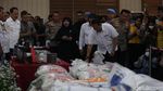 Barang Bukti Oplos Beras Bulog 350 Ton: Karung Bulog hingga Mesin Jahit Barang Bukti Oplos Beras Bulog 350 Ton: Karung Bulog hingga Mesin Jahit