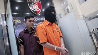 Bareskrim menangkap 5 pelaku yakni SJ, JR, MR, MJ, dan AN. Pelaku SJ, JR, dan MR ditangkap di Indramayu dan Tangerang. Sementara pelaku MJ dan AN dibekuk di Jakarta.