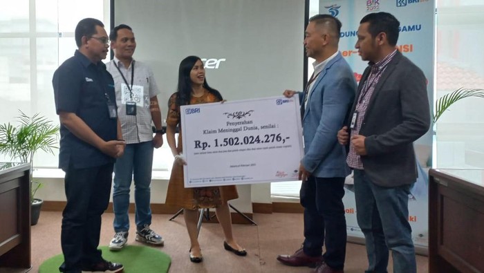Sebagai upaya peningkatan layanan dan kepuasan nasabah, BRI Life terus melakukan inovasi. Salah satunya dengan menyederhanakan dan menyegerakan pembayaran klaim.