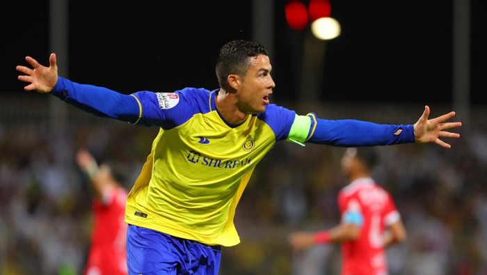 Cristiano Ronaldo mencetak empat gol saat Al Nassr bertandang ke Stadion King Abdul Aziz, Mekkah, markas Al Wahda dalam pertandingan Liga Arab Saudi, Jumat 10 Februari 2023 dini hari WIB.