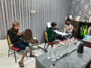 Bebas dari Bui, Residivis Narkoba di Mojokerto Malah Jual Arak Online