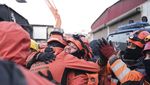 Fatma Karus Selamat Setelah 96 Jam Tertimbun Reruntuhan Gempa Turki