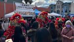 Potret Warga Amerika Rela Antre Panjang demi Indomie-Bakso