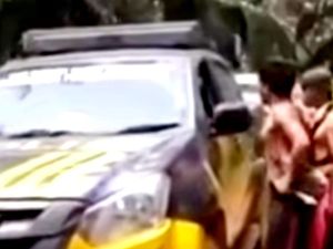 Fakta-fakta Iring-iringan Polisi di Kalteng Diadang 5 Pria Bersenjata Mandau