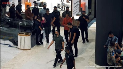 Momen Jokowi Bawa Cucu ke Mal Medan, Tingkah Nahyan Jadi Sorotan