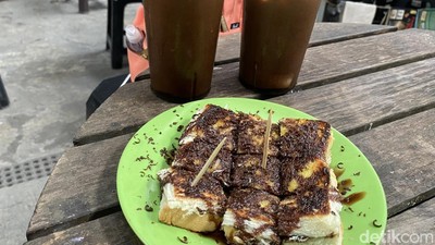 Usai Belanja Sayur, Bisa Nongkrong Sambil Ngopi di Pasar Kebayoran Lama