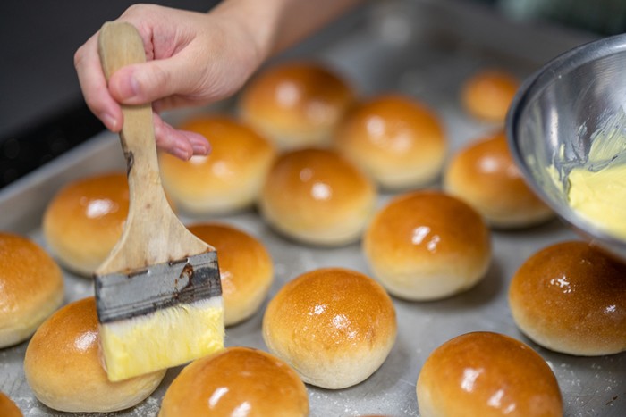 Tips membedakan kuas makanan dari bulu babi dan sintetis