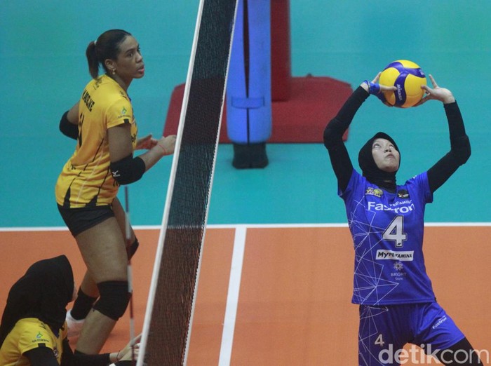 Laga Jakarta Pertamina Fastron dengan Bandung BJB Tandamata di Proliga 2023