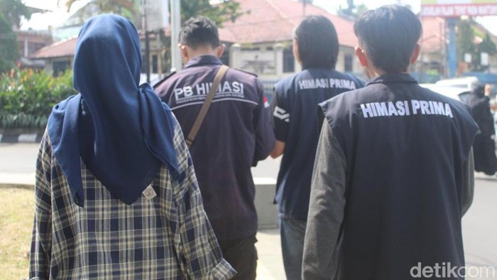 Mahasiswa Sukabumi.