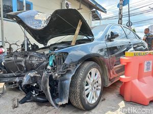 Pengakuan Wanita Bugil di Mobdin DPRD Jambi: Dikejar 2 Orang Saat Pacaran